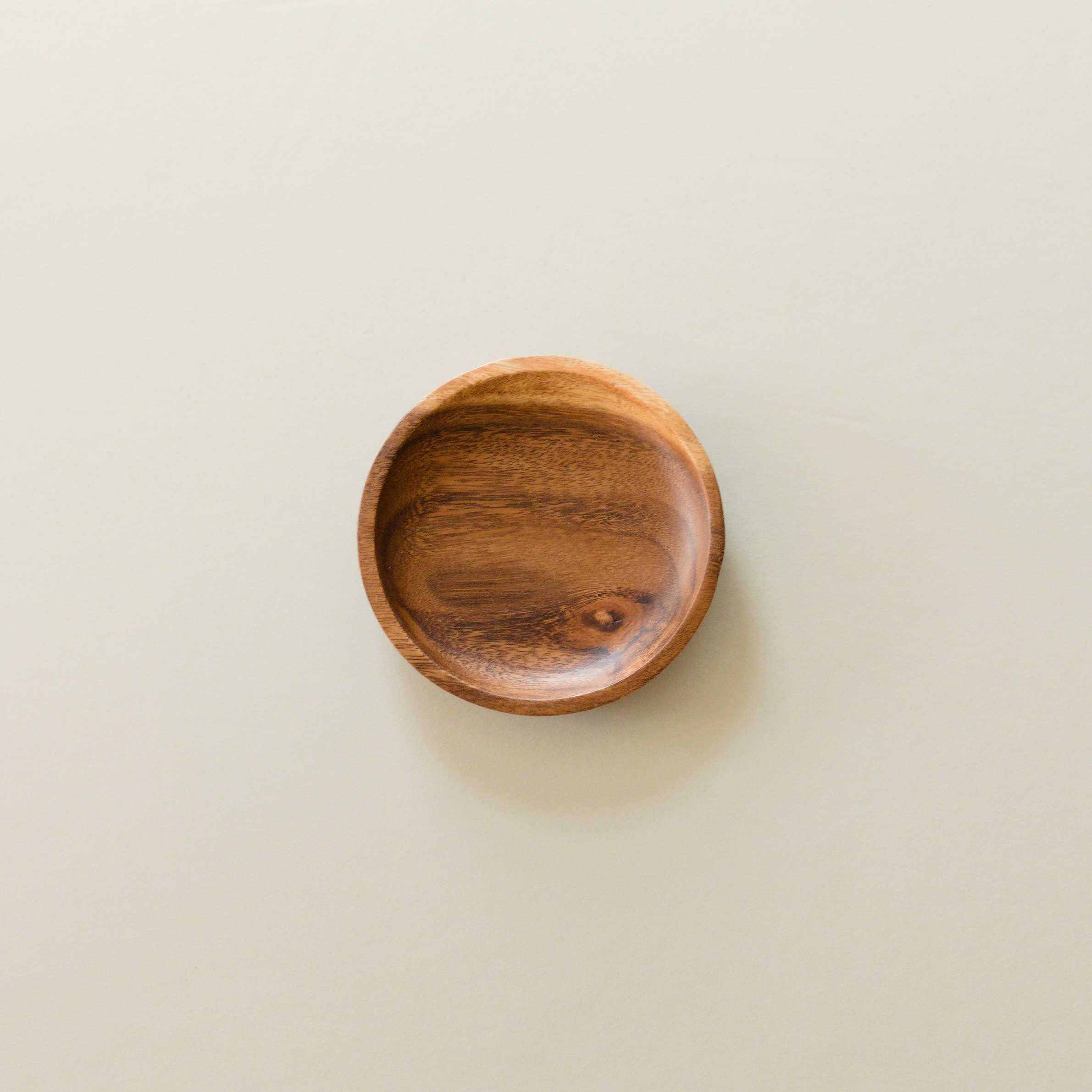 LIKHÂ - Wholesale Charger Plate - Acacia Round 12" Wood Plate - Charger Plate | LIKHA1
