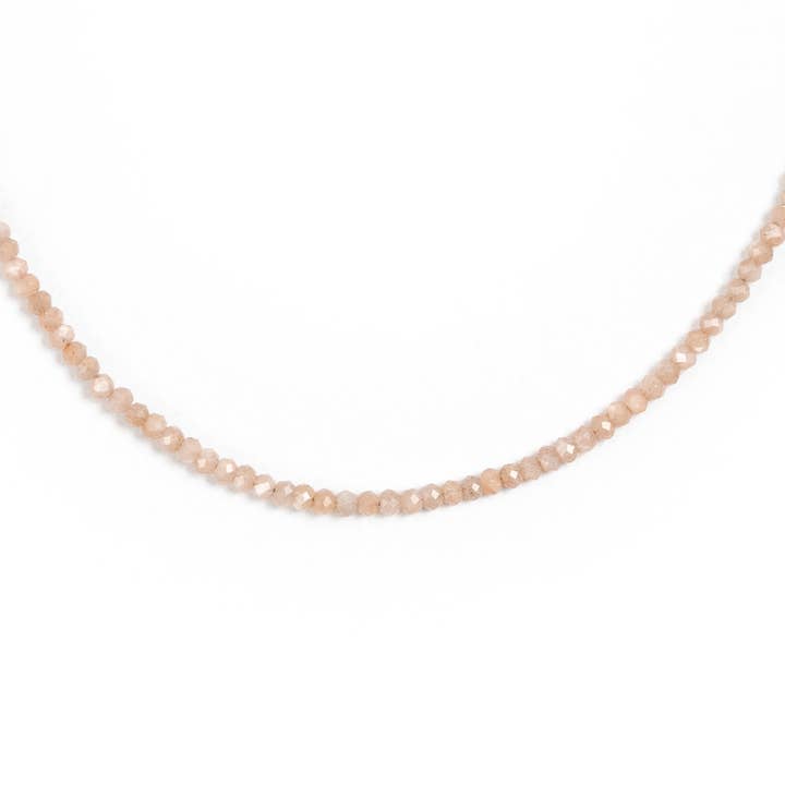 Girocollo in pietra per la vendita all'ingrosso da parte di Hailey Gerrits