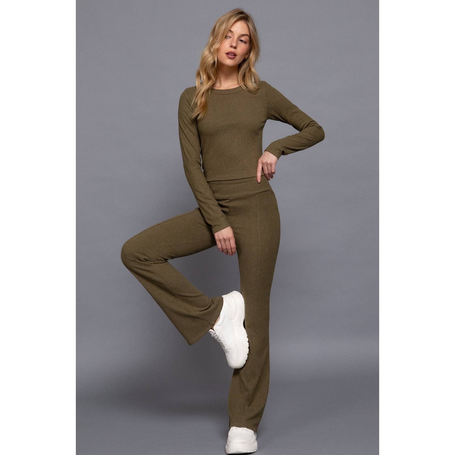 Style Up - Wholesale Lounge Set - Women's - Two Piece Crop Top Flare Pants Set1