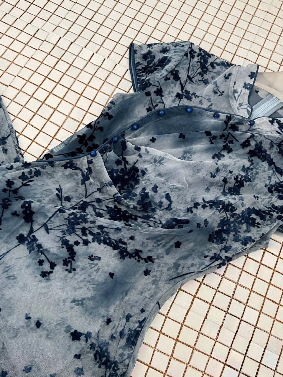 bleu Robe ombrée inspirée du qipao chinois pour femmes en vente sur Faire4