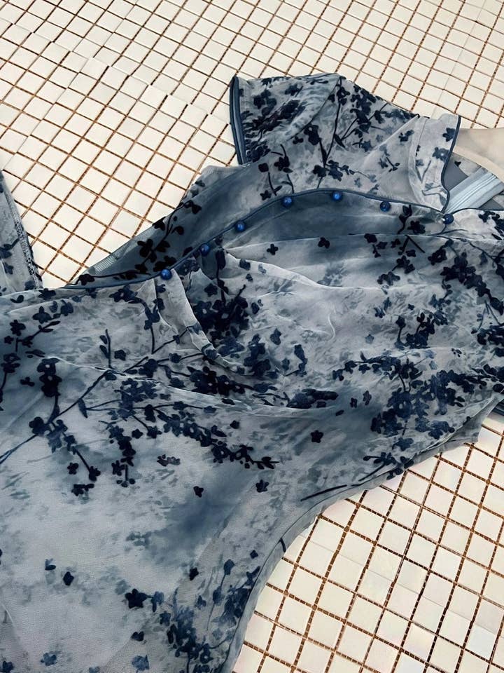 bleu Robe ombrée inspirée du qipao chinois pour femmes en vente sur Faire4