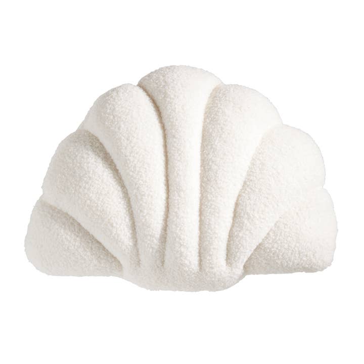 Coussin décoratif Seashell Shorescape pour la vente par Saro Lifestyle