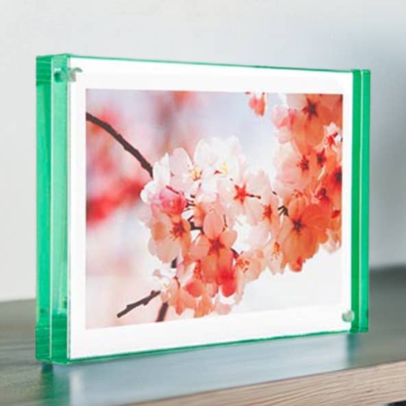 Green Edge magnetramme for engroshandel hos Canetti Design Group Inc.