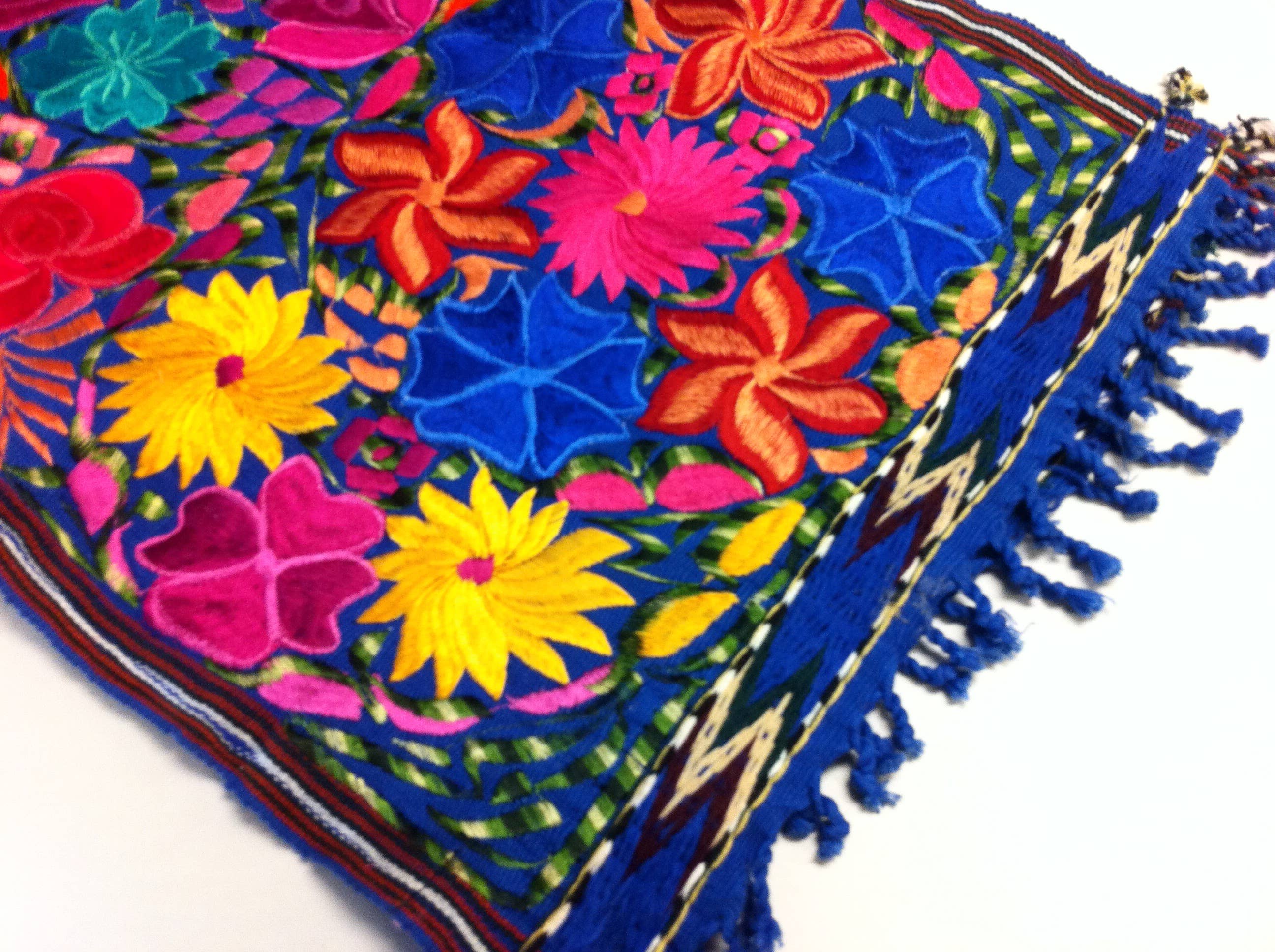 Lumily - Wholesale Table Runner - Flower Table Runner (Small) - Guatemala4