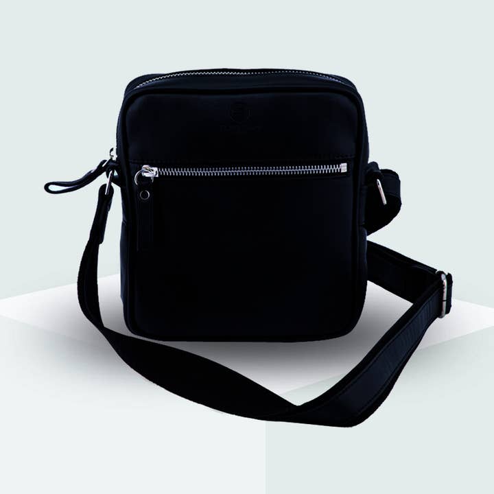 IRIS saddlebag (Black) for wholesale by Elyousah Paris ,société SAROU