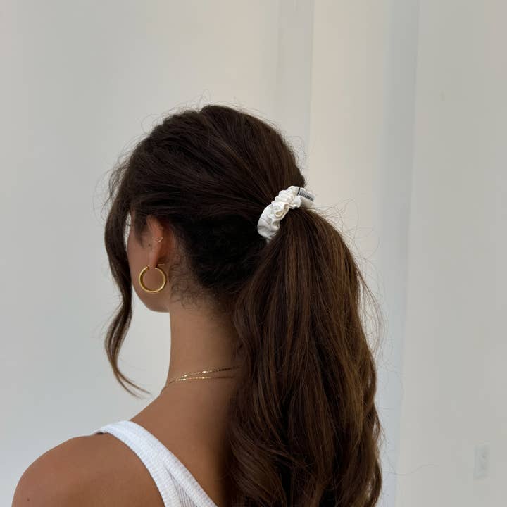 HoneyLux - Wholesale Scrunchie - Women’s - Organic Premium Silk Mini Scrunchie - White2