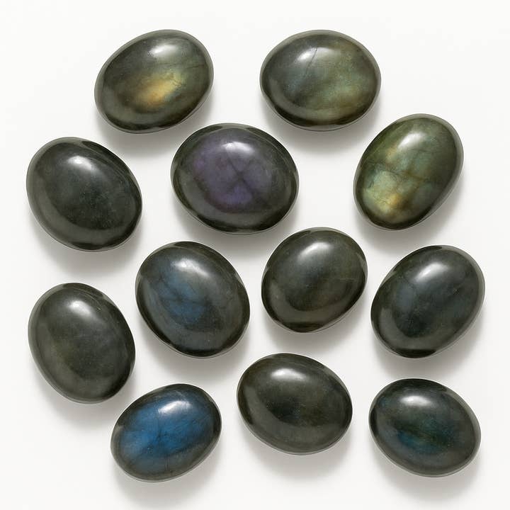 Galets de Labradorite en Vrac – Pack de 5KG (Éclat Mixte) pour la vente par Kreateur Miami