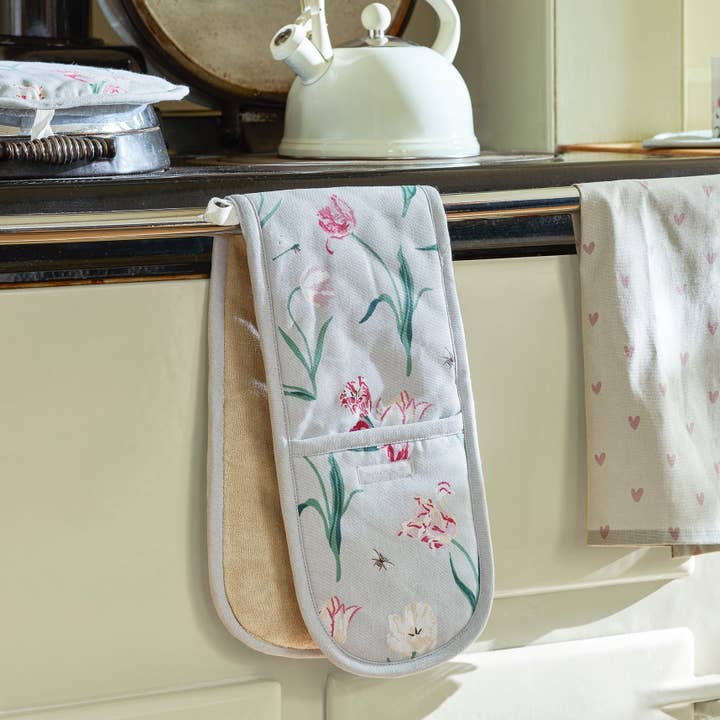 Tulips Double Oven Glove for wholesale by Sophie Allport