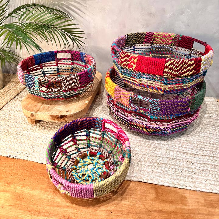 India Handicrafts Inc - Wholesale Basket - Multi-Color Jute Weave Border Round Handle Baskets,S/4
