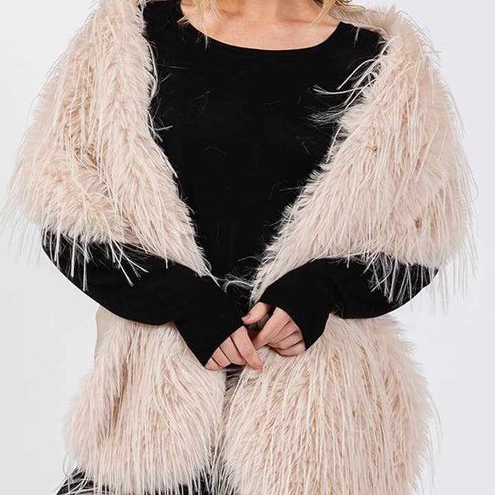 3AM BY H&D ACCESSORIES - Wholesale Poncho – Women's - Faux Fur Pull Through Shawl3