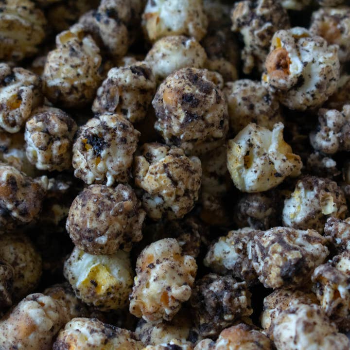 Popcorn Shed - Wholesale Popcorn - Cookies & Cream Gourmet Popcorn Snack Box2