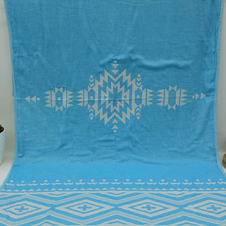 Organic Cotton Towel, Luxurious Beach Fouta (36x67) and other Purchase Wholesale fouta. Free Returns & Net 60 Terms on Faire trending on Faire.