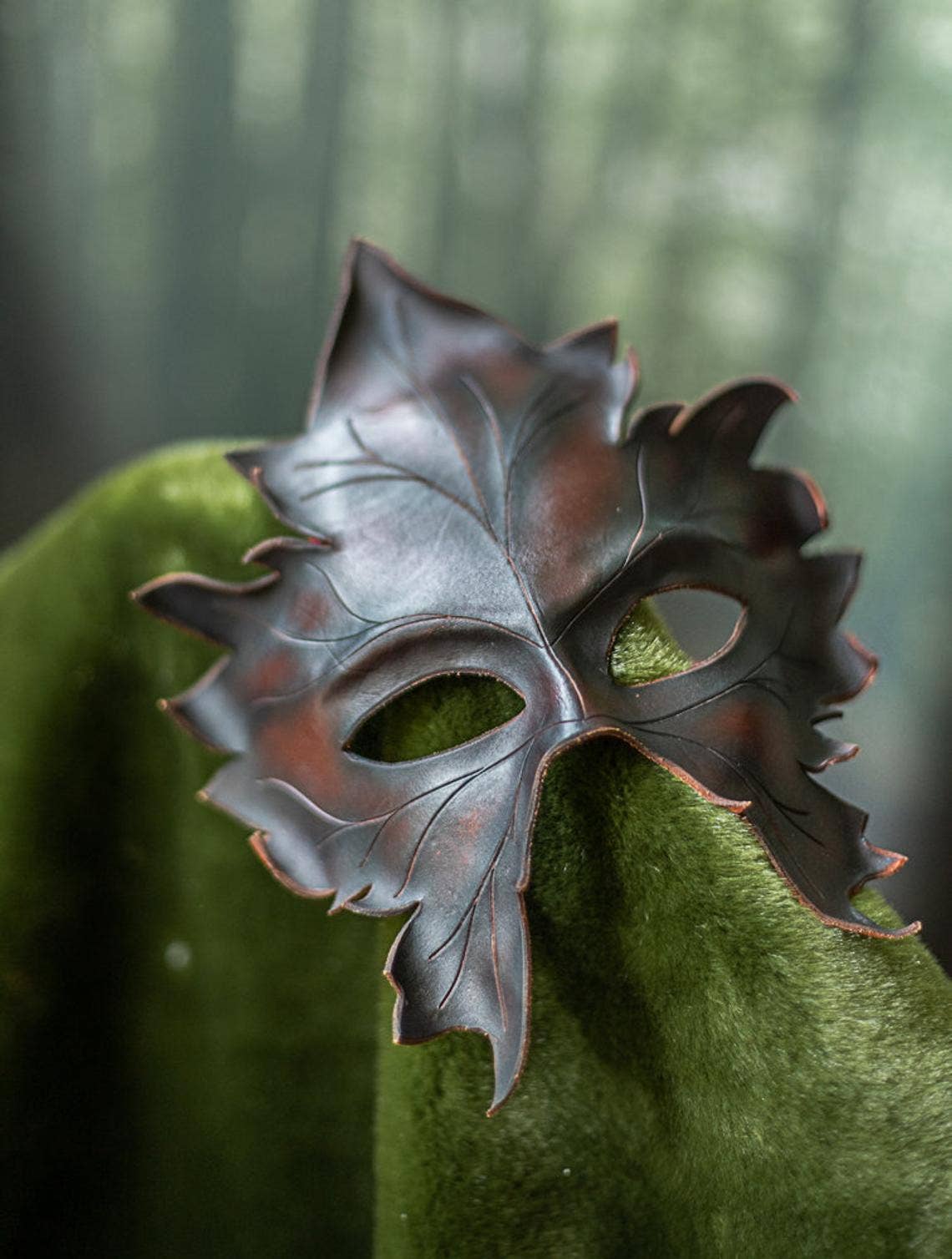 Costurero Real - Vendita all'ingrosso Costume di carnevale - Uomo - Foglia marrone in pelle d'acero Druido Autunno Natura Foresta Woodland1