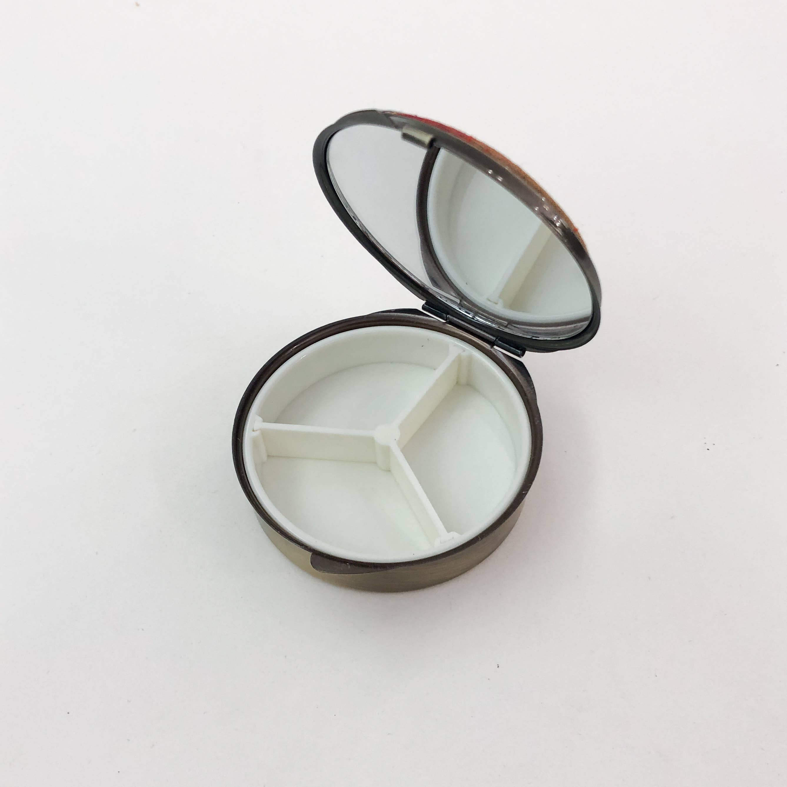 OTTO FINN – Engroshandel Smykkesskrin – Antik bronze rund spejl-æske til smykker og piller3