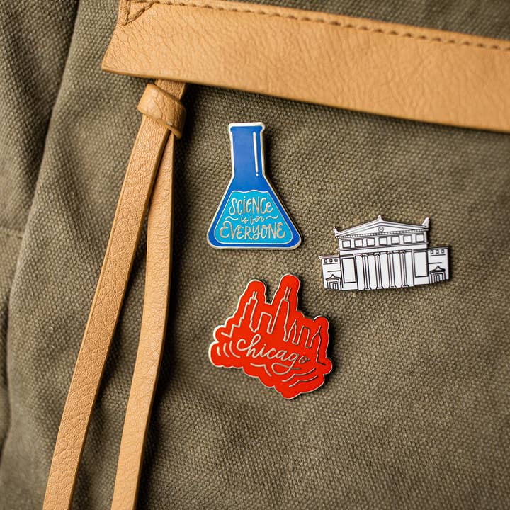 Lettering Works - Wholesale Lapel Pin/Button - Chicago Skyline Enamel Pin4