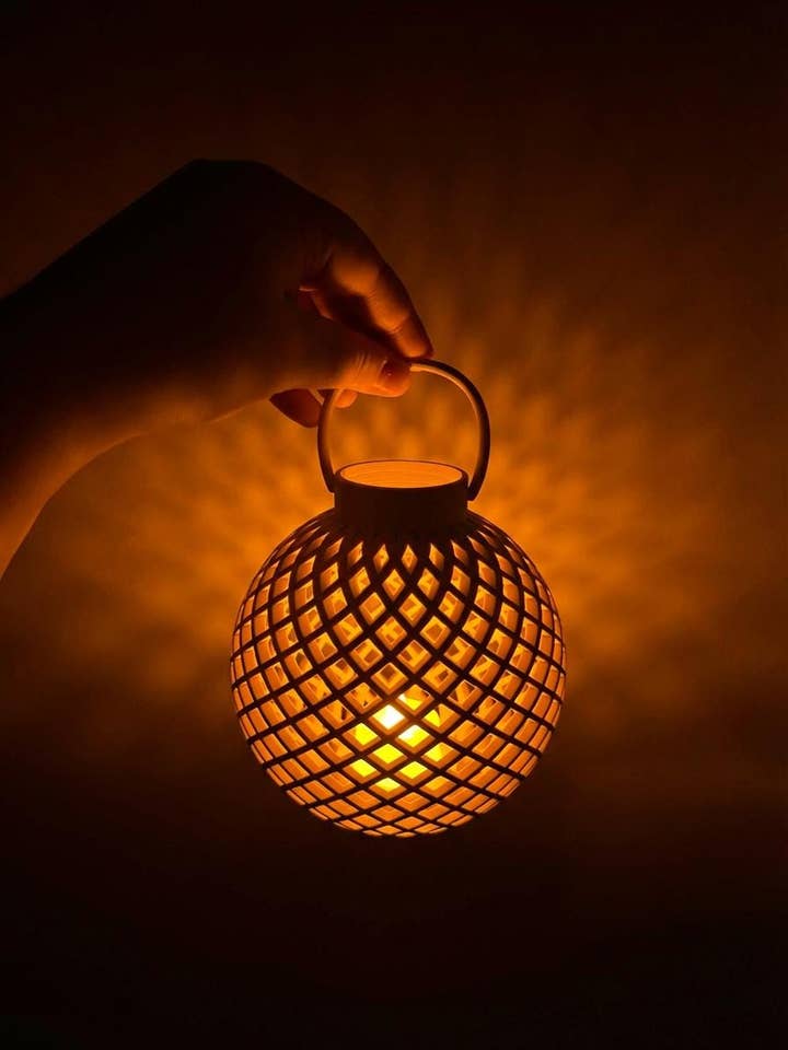 Træ fyrfadsstage - 3D-printet lanterne for engroshandel hos Meora Home