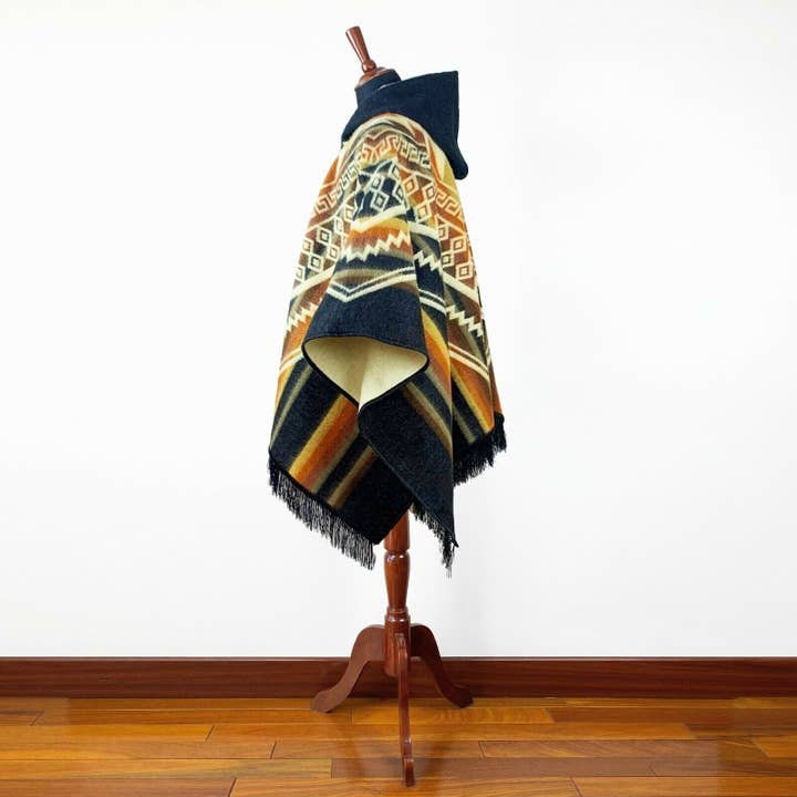 ECUALAMA - Wholesale Poncho - Uniseks - Unisex poncho XXL van alpaca wol met capuchon - Azteekse print - zwart3