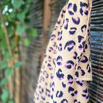 CHARMY - Wholesale Dishcloth - 2 purple leopard hand towels made in France2