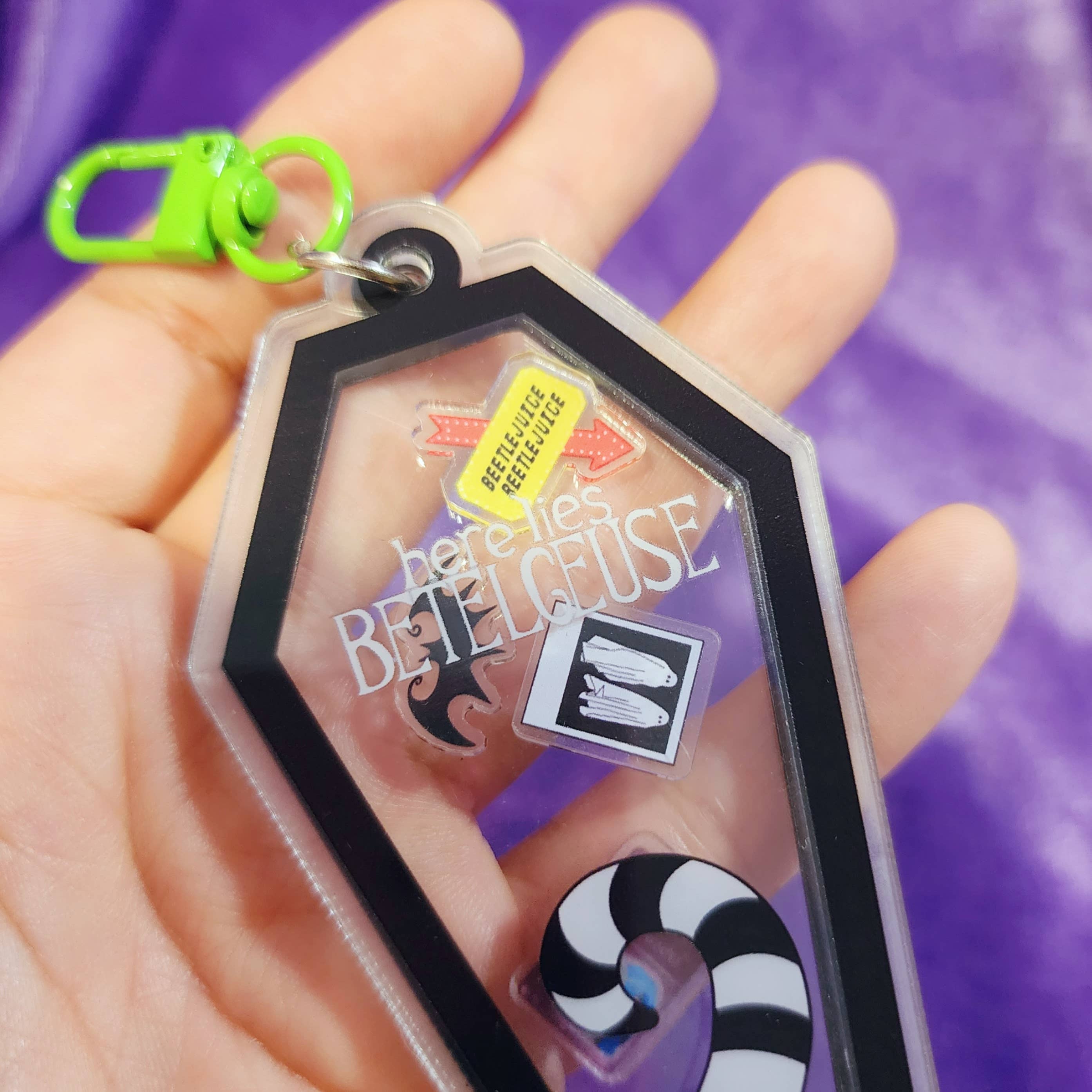 SHOPMALASTORE - Wholesale Keychain - Women's - Coffin Shaker Keychain – Acrylic 10