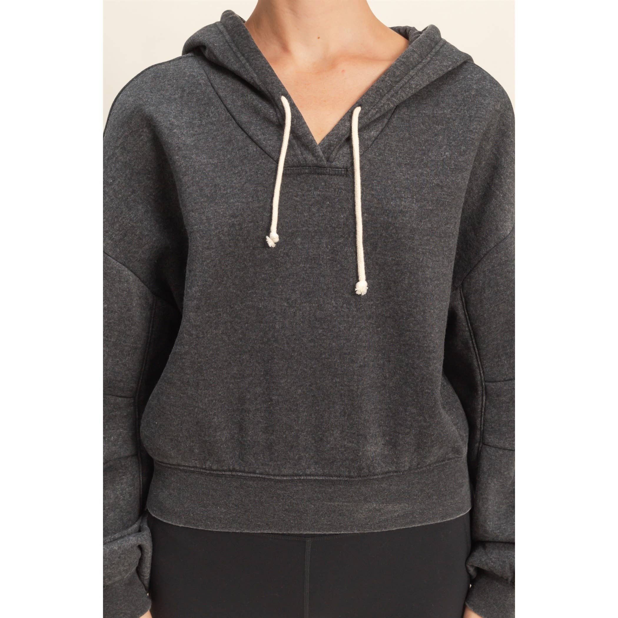 HYFVE - Vente Sweat à capuche – femme - Hoodie court à manches longues avec détail à cordon de serrage et col en V.17