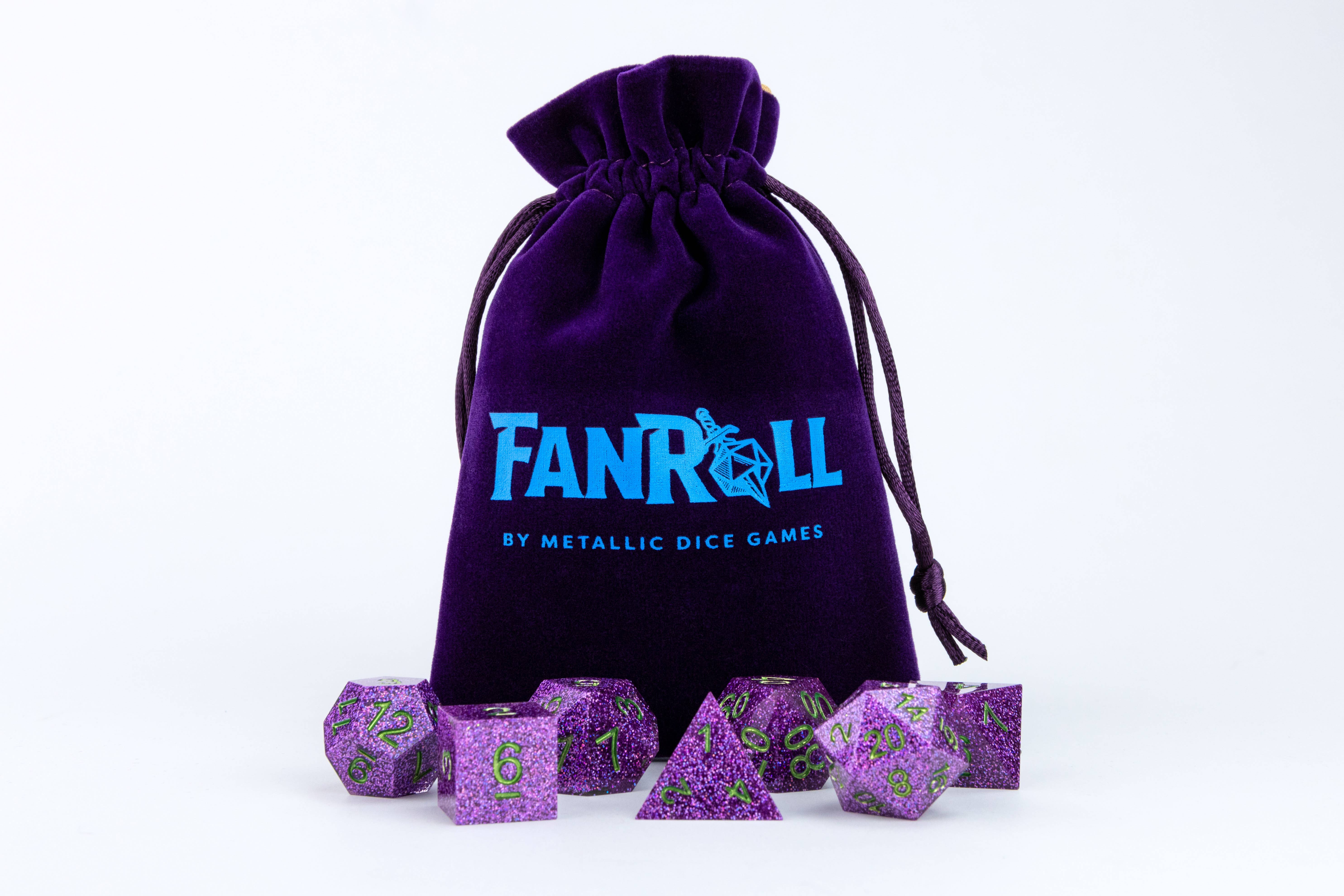 FanRoll by Metallic Dice Games - Vendita all'ingrosso Borsa con chiusura a cordoncino - Unisex - Borsa a tracolla per dadi in velluto da 10,2 x 15,2 cm (5 colori)4