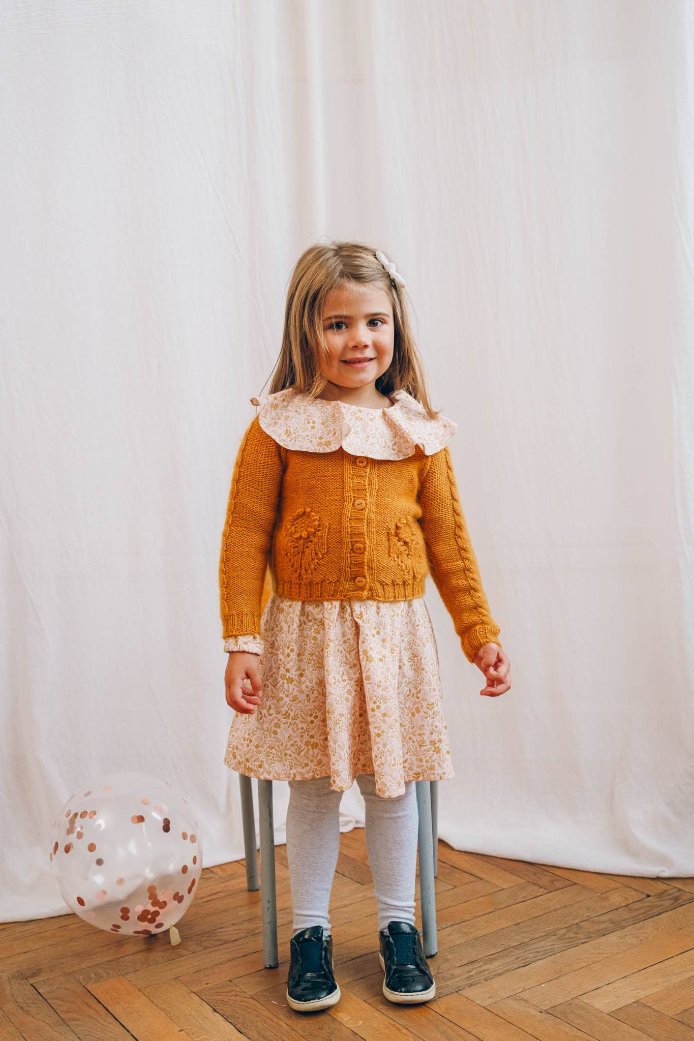 Lise Tailor - Wholesale Knitting/Crochet Supplies - Knitting Pattern - Child's Cardigan Flower4