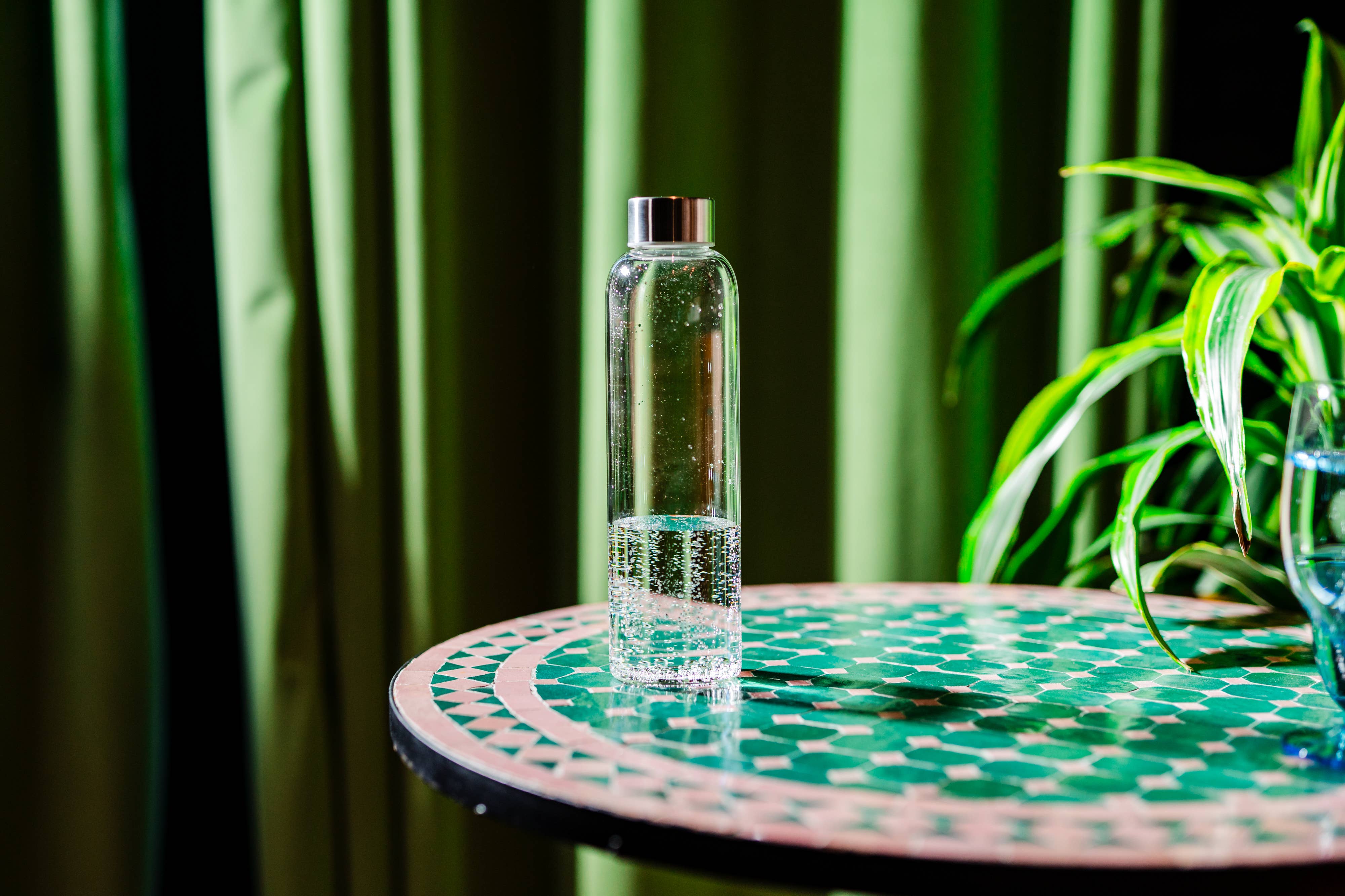 Hospitality Glass - Vente Bouteilles d'eau - Bouteille d'eau avec couvercle Atlantic 0,5 L4