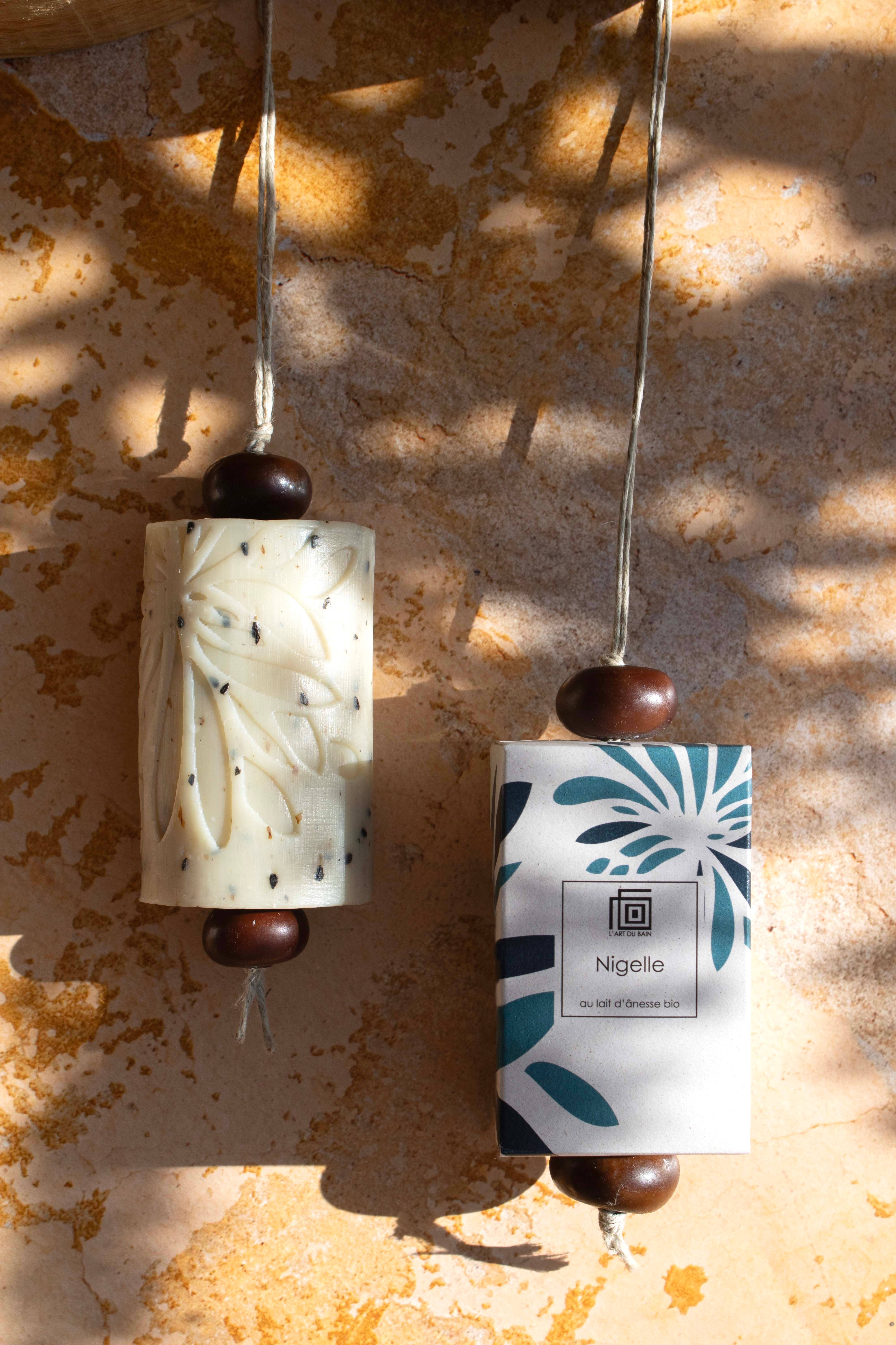 L'Art du Bain - Wholesale Bar Soap - Nigella flower rope soap, with organic donkey milk box