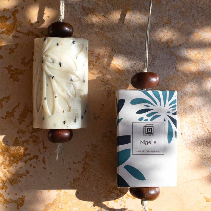 L'Art du Bain - Wholesale Bar Soap - Nigella flower rope soap, with organic donkey milk box0