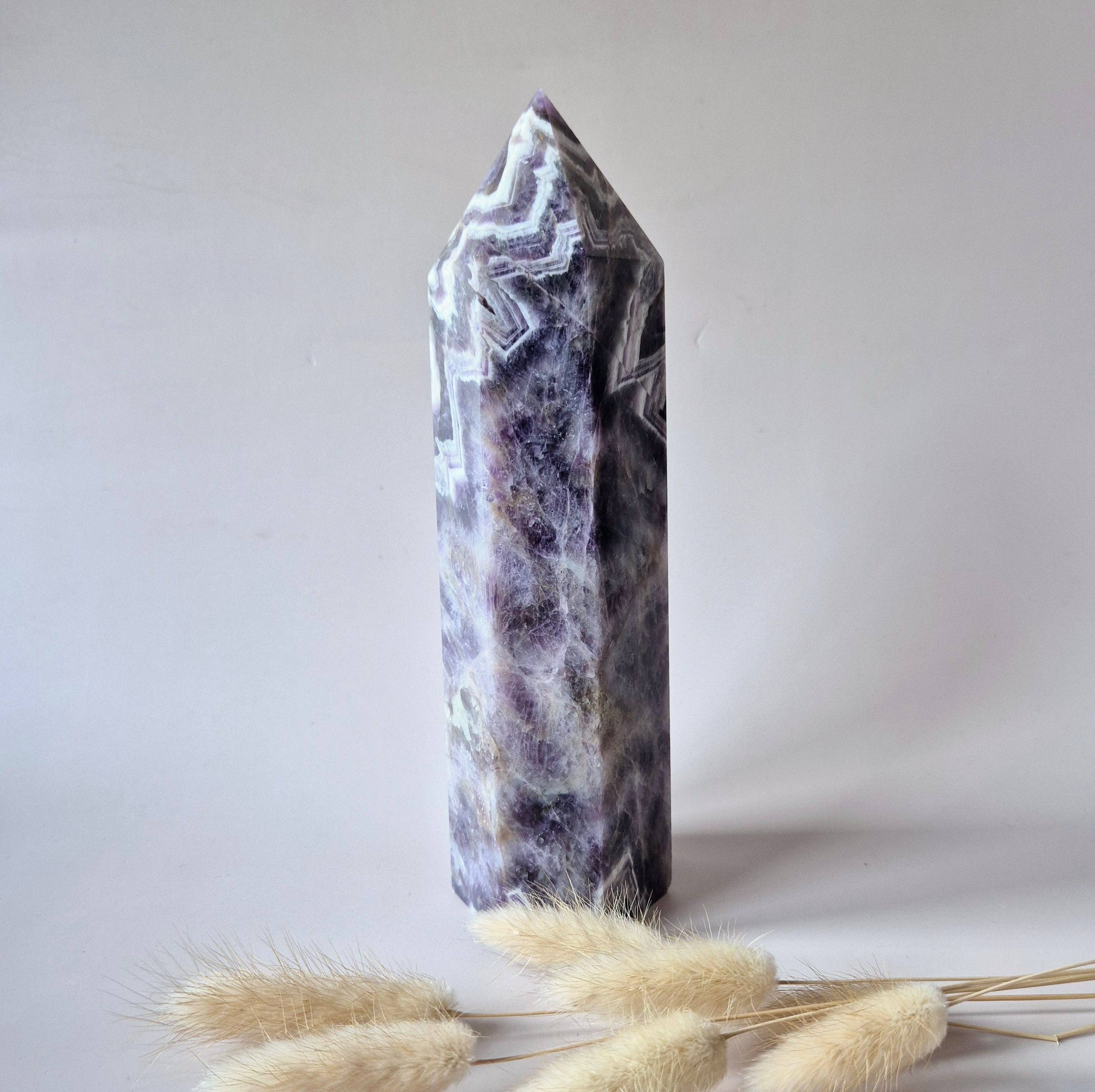 Moonlight Gemstones – Großhandel Spiritueller Stein/Kristall – XXL Traum Amethyst Turm – 1050g Kraft & Spirituelle Ruhe1