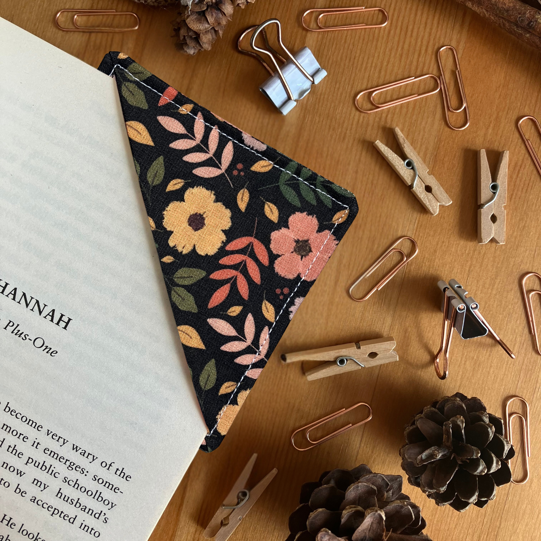 SH Designs – wholesale Retailer sample – Paper & novelty – SH Designs Wholesale Sample Box3