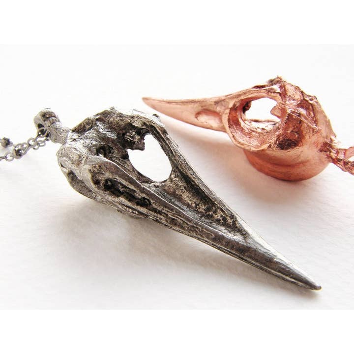 SORA DESIGNS - Wholesale Pendant/Charm Necklace - Antique Silver Bird Skull Statement Necklace Raven Skull Pen