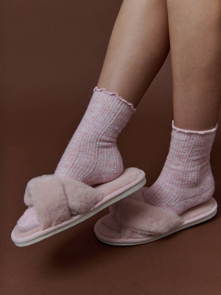 Angels Whisper Accessories - Wholesale Socks – Women's - Hommy Frill Wool Crew Socks in Pink1