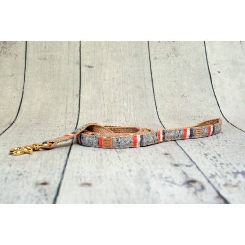 CHUMBO DE LISTRA CINZA URZE DE 3/4” por atacado de Finnegan’s Standard Goods