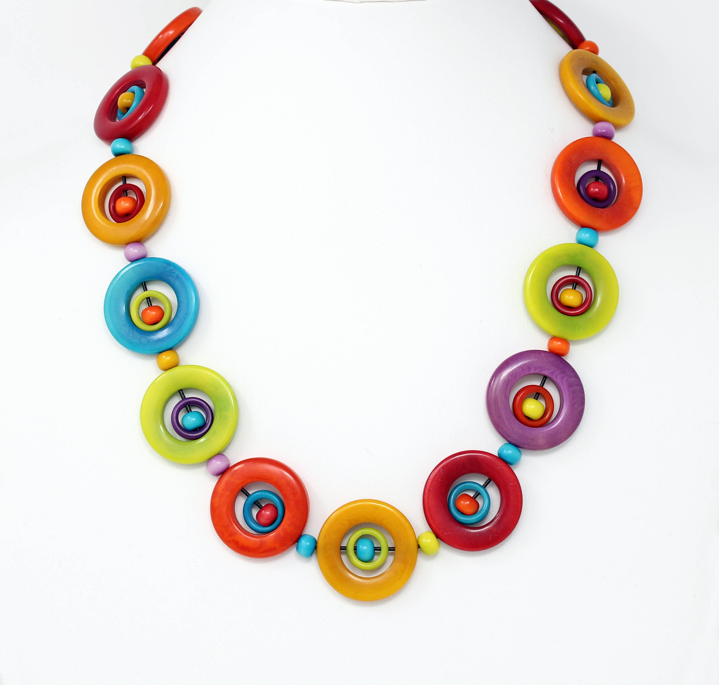 Muichic Natural Jewelry - Vendita all'ingrosso Collane di perline/perle - Collana Circles Tagua fatta a mano Fairtrade2