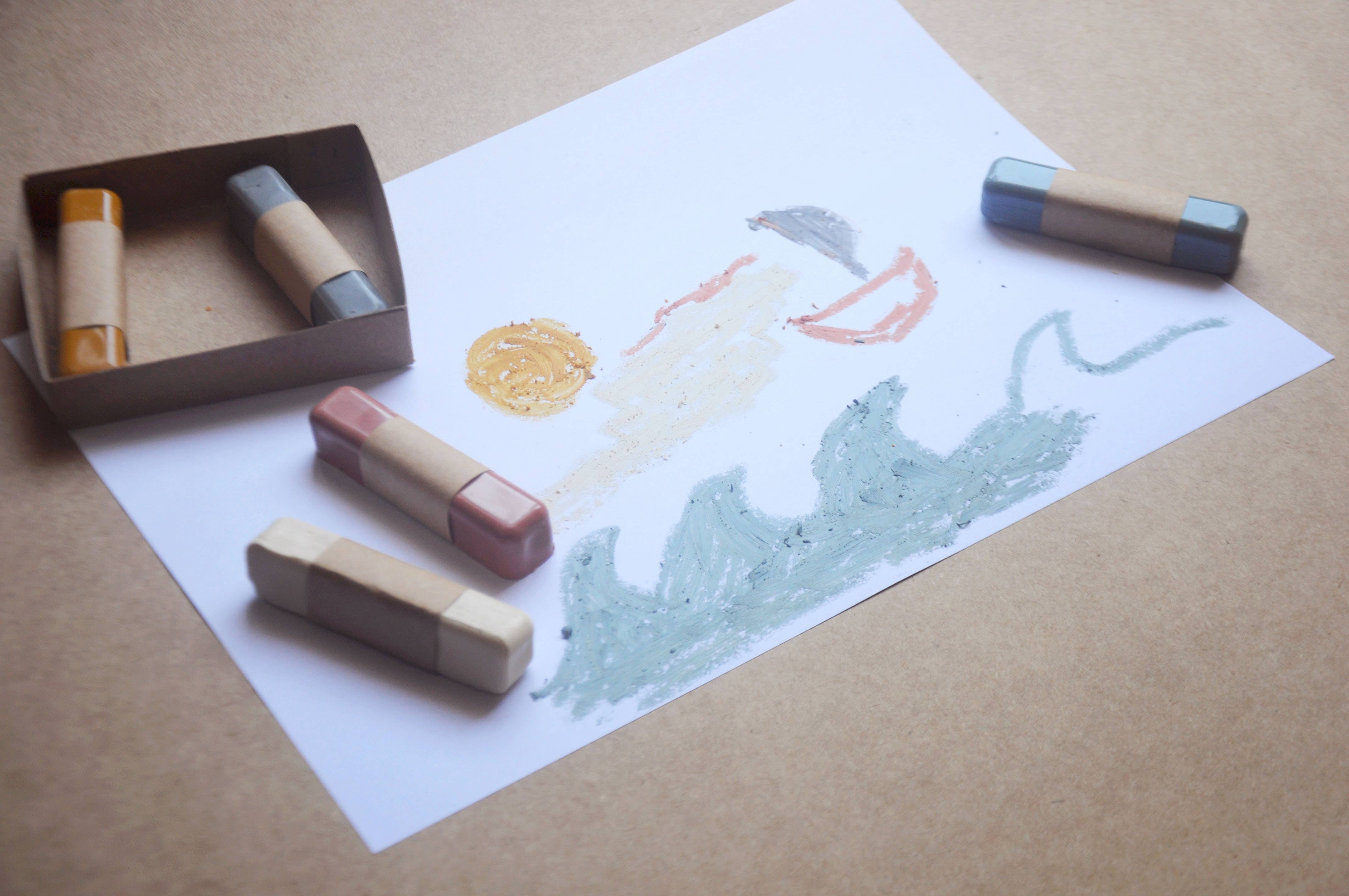 Smilogy Kids Ltd – wholesale Kritor - Barn och baby – Naturliga bivaxkritor - Set med 5 kritor i mjuka pastellfärger1