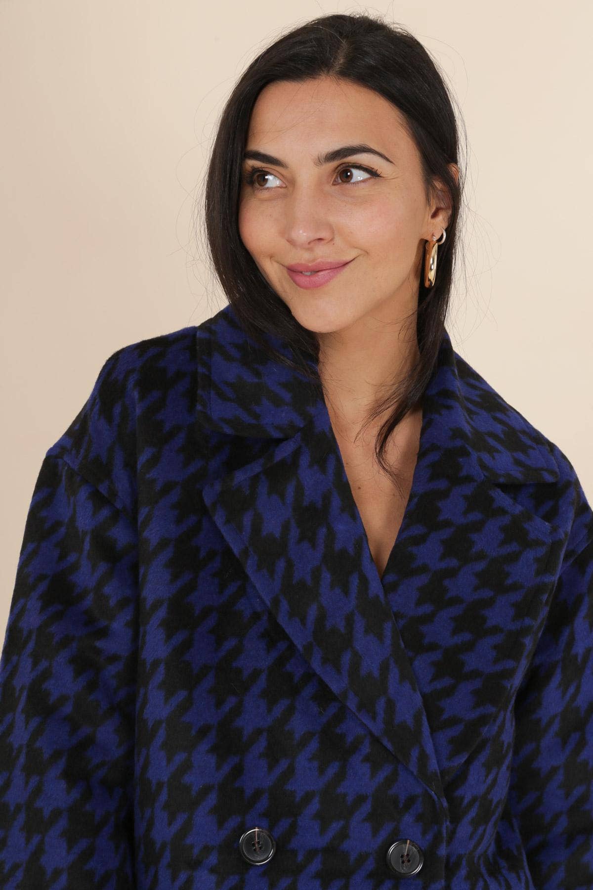 Attentif Paris – Engroshandel Frakke - Dame – Oversized frakke med hundetandsmønster og knapper9