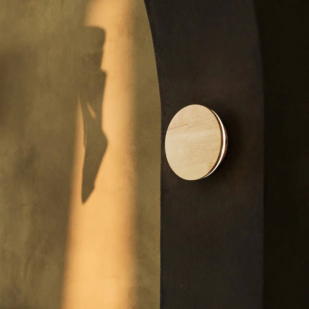 Tavellio – wholesale Lampett – Lou Ljusbrun Sladdlös Vägglampa | Uppladdningsbar & Dimbar Touchkontroll1