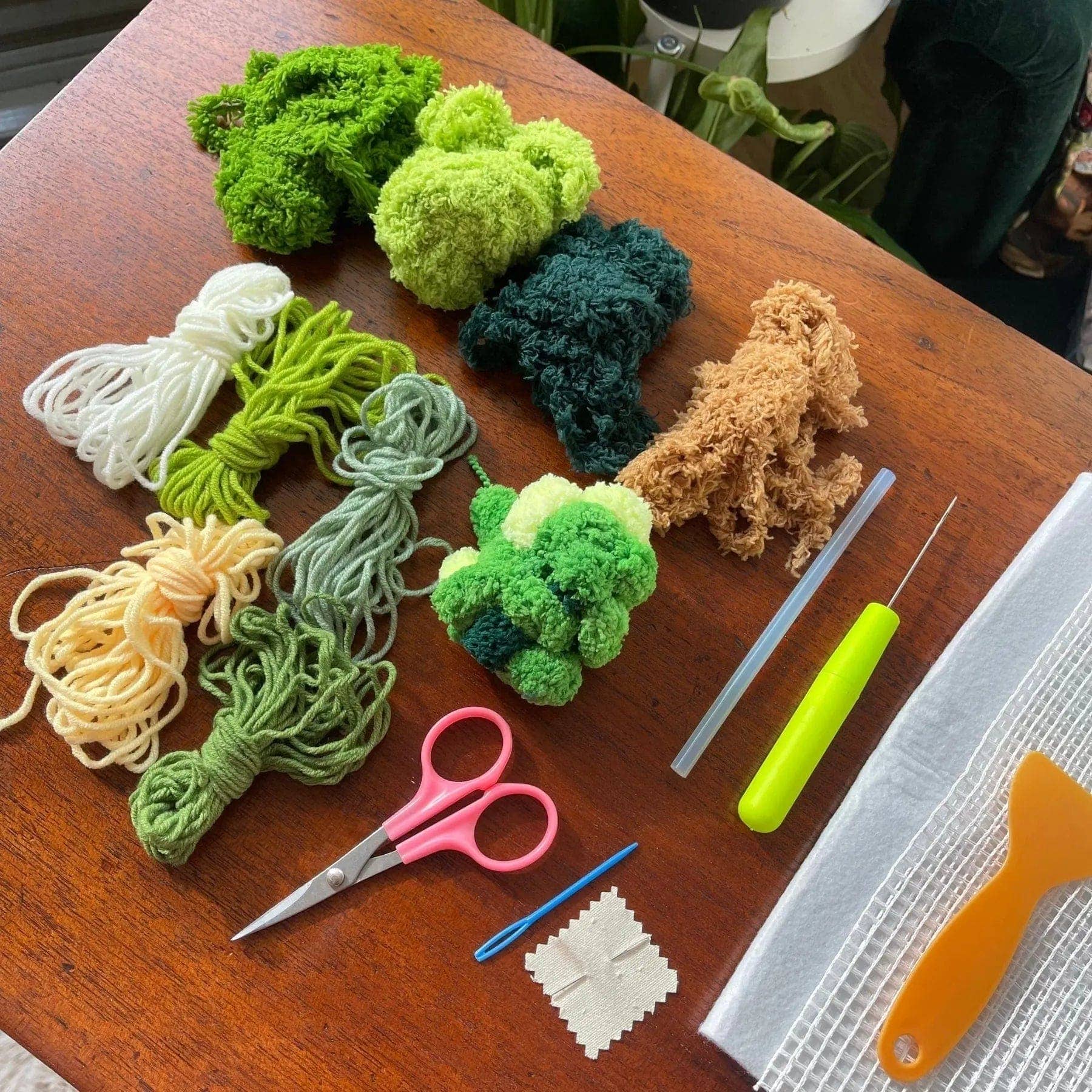 Craft Club – wholesale DIY craft kit – Grassy Garden - Moss Coaster Kit7