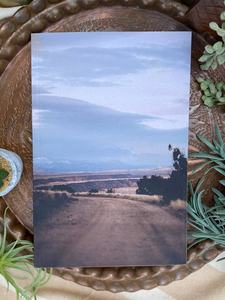 Carnet à lignes vierges : Gravel Road and Mountain pour la vente par You're Golden Co.