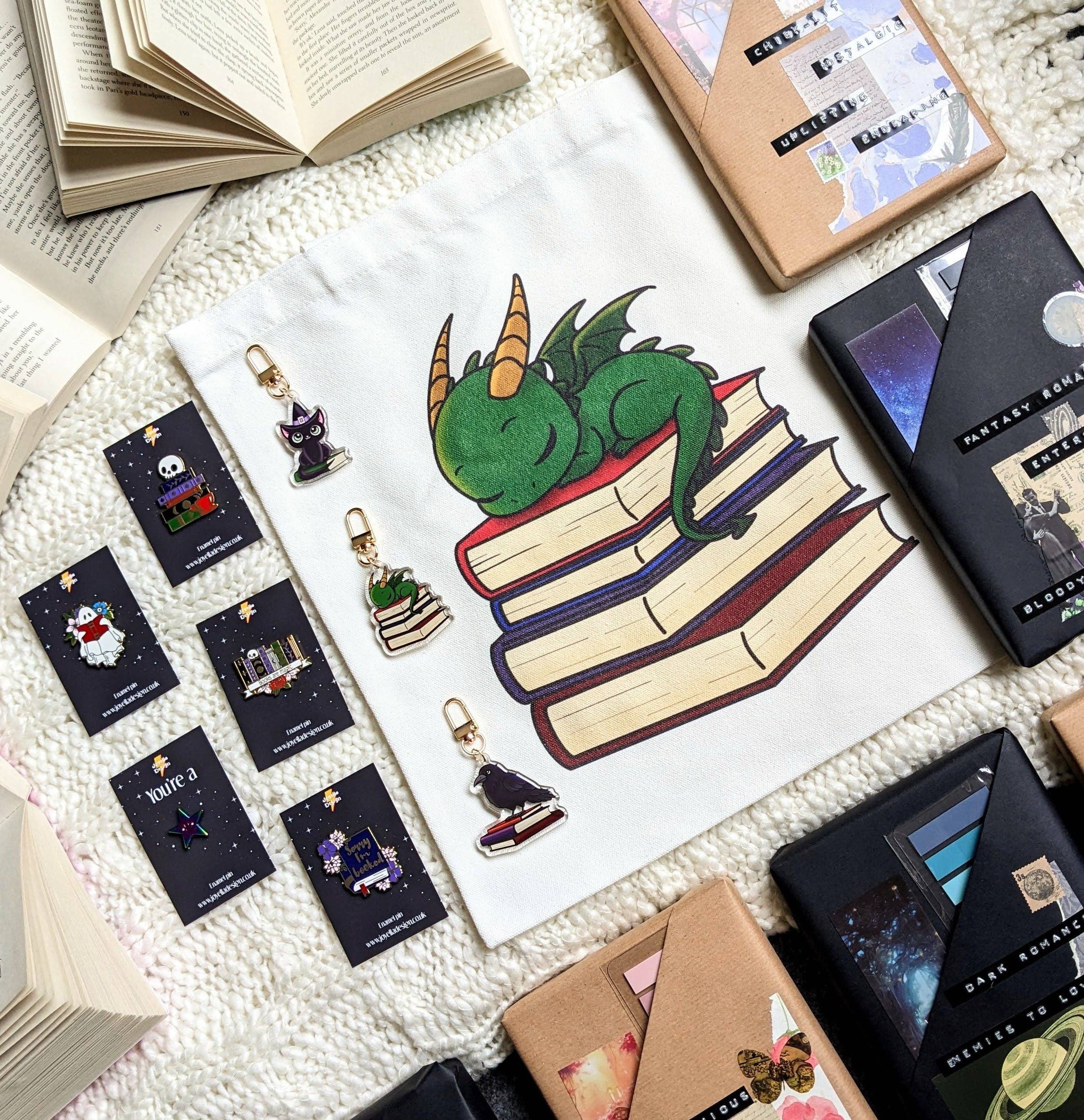 Joyella Design - Wholesale Keychain - Unisex - Poe the Raven Acrylic Key-ring6