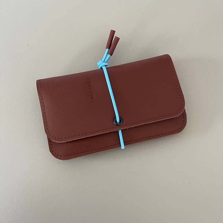 KNOT pung - læder - sidste tilgængelige farver for engroshandel hos Marieke Jacobs