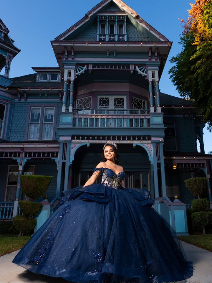 Chicas - Wholesale Gown - Women's - Off the shoulder quinceanera dress with corset CHF31320