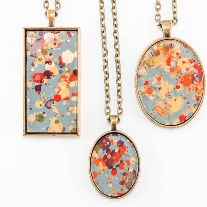 Splatter Painted Anhänger - Herbstlaub für den Großhandel von Once Again Sam