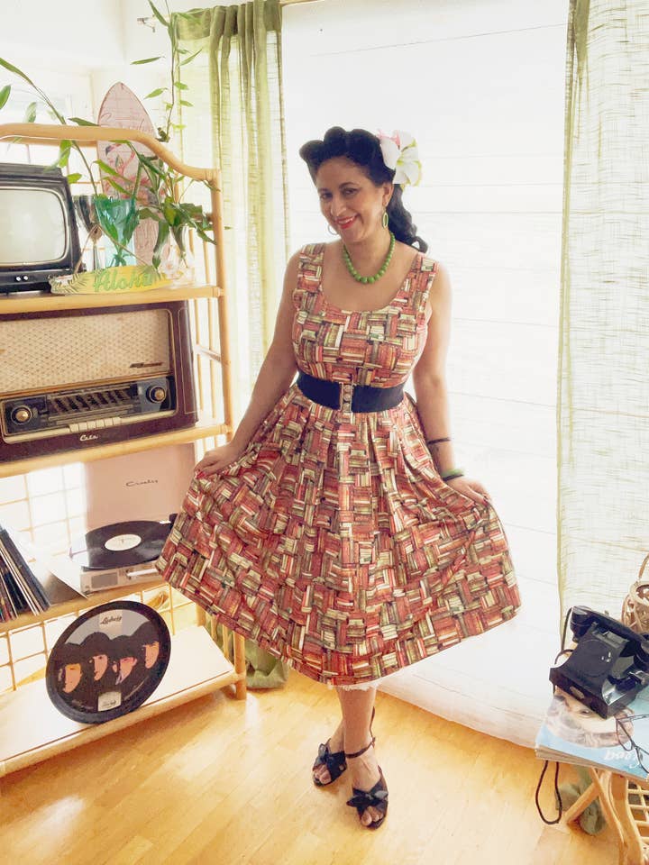 Dolly & Dotty - Wholesale Dress - Women's - Vintage Reproduction Swing Dress in Book Print