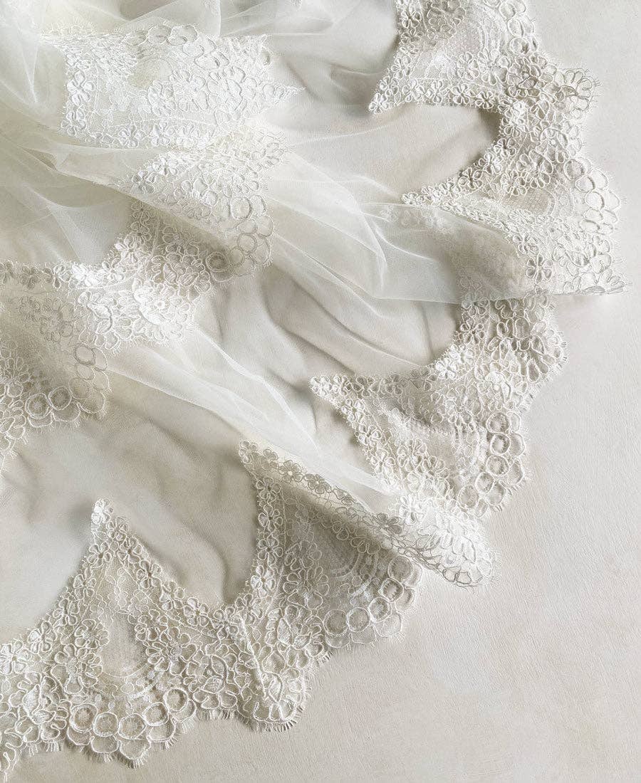 The Loved One - Wholesale Veil - Women's - Sofia Mantilla Veil