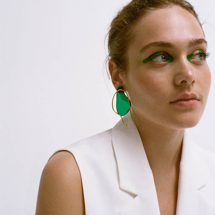 HELMUT PARIS - Wholesale Hangende/ronde oorbellen - La Stache oorbellen1