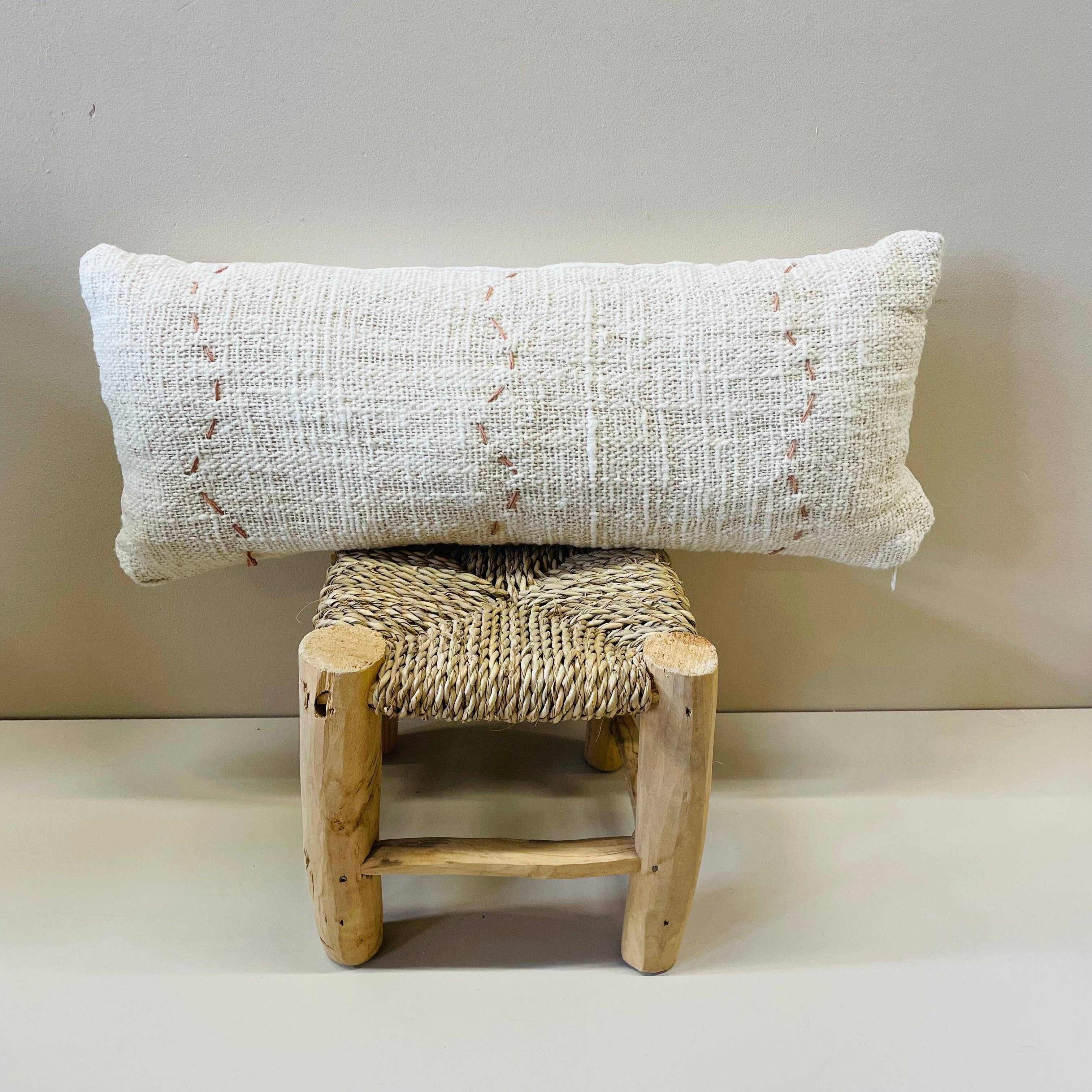 ByBazz - Venta al por mayor Cojín decorativo - Cojín Canggu de algodón con textura gruesa hecho a mano en Bali1