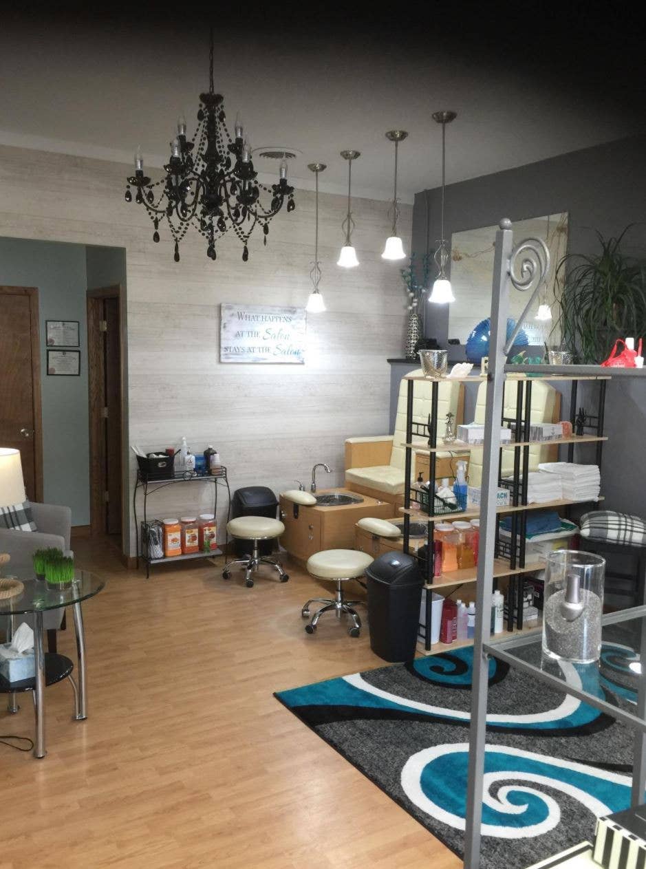 Think Brink - Wholesale Chandelier/Hanging Light - 9 Light Black Plug-in Chandelier3