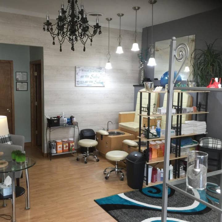 Think Brink - Wholesale Chandelier/Hanging Light - 9 Light Black Plug-in Chandelier3